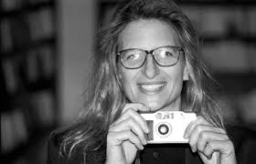 Best Residual Income Businesses - Photography - Annie Leibovitz